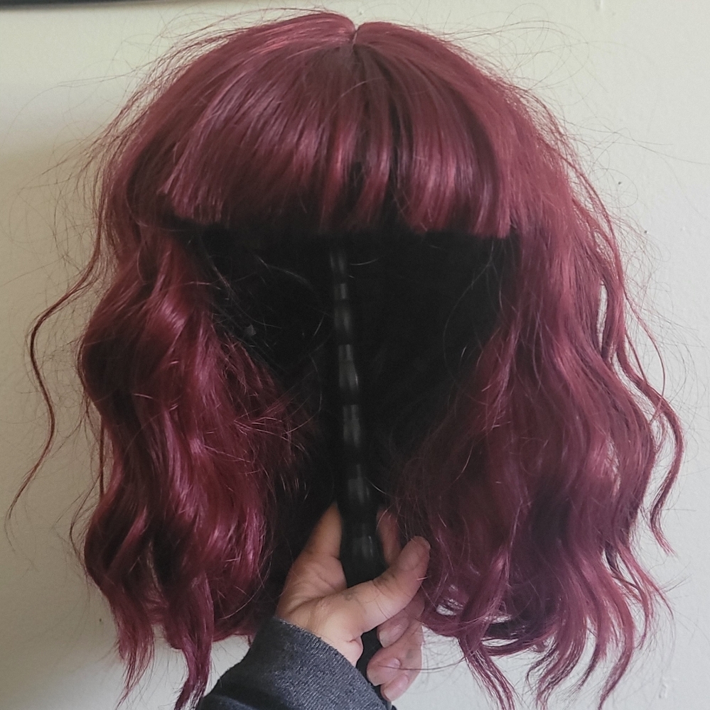 Red wine synthetic wig with beans